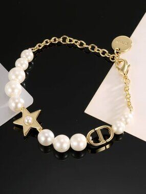 Ladies Dior Cream White Round Pearl Bracelet Star Inlaid Pearl Charm Bangle